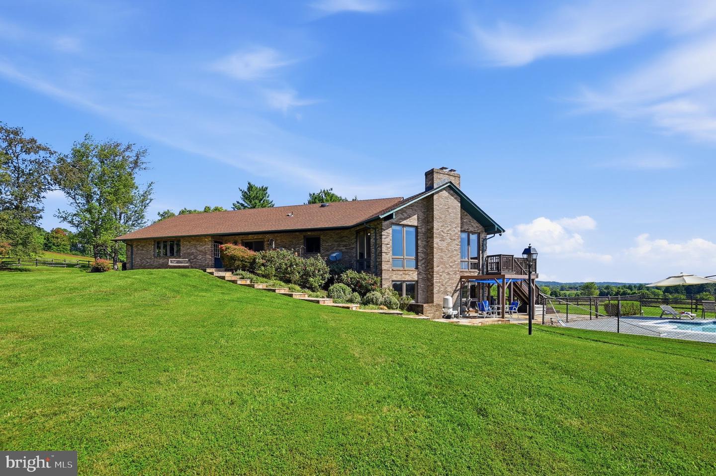 42243 Sugarloaf View Ln — photo
