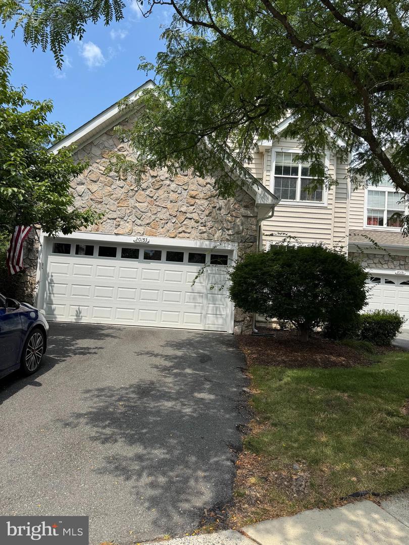 20153 Valhalla Sq — photo