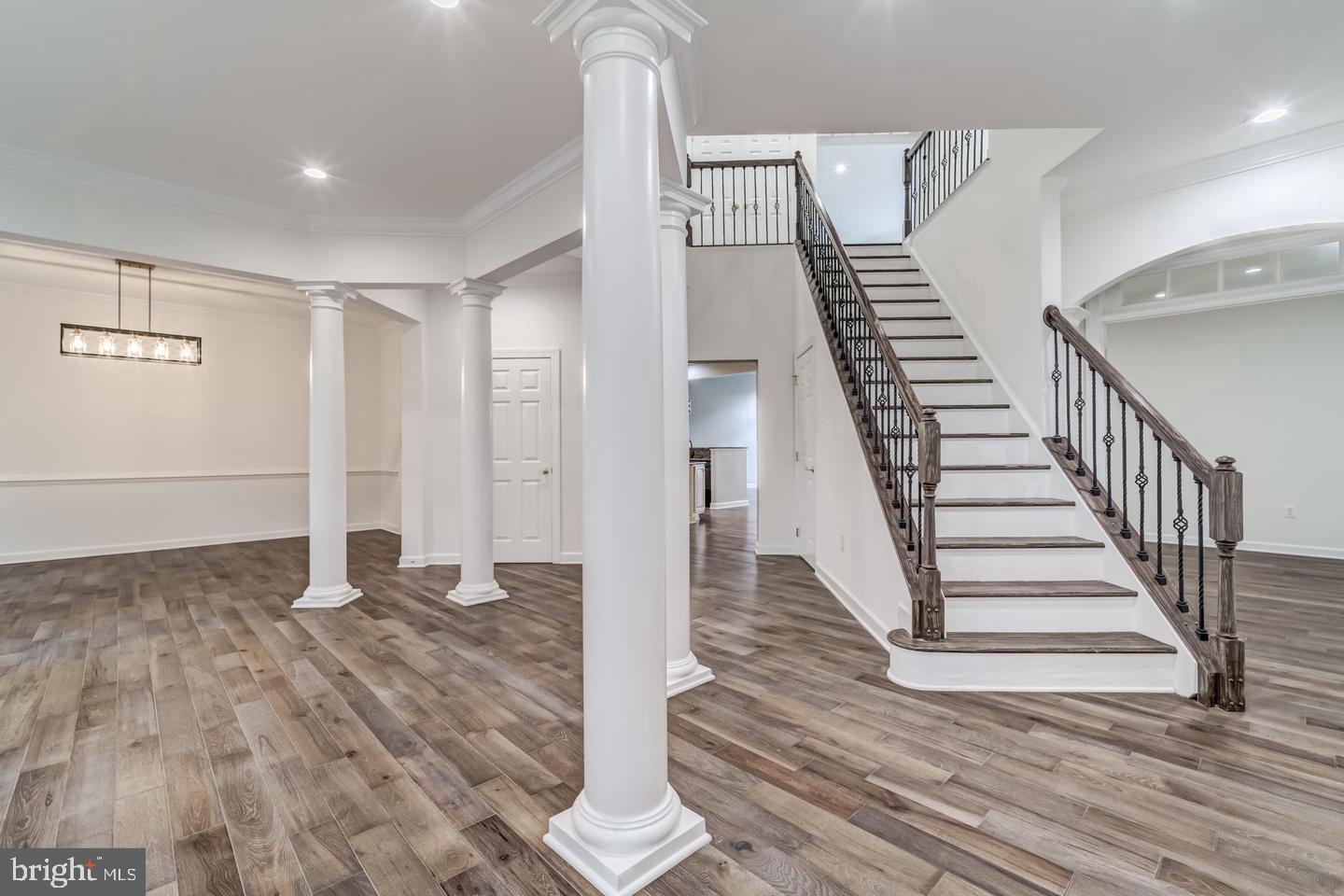 24909 Pinebrook Road, Chantilly, VA 20152 — photo 2