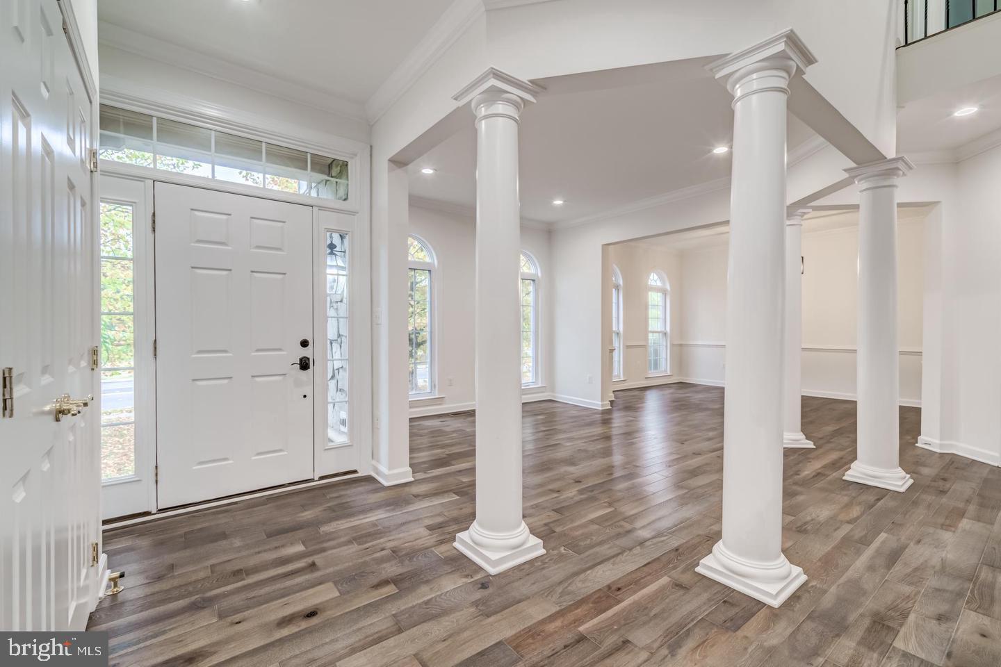 24909 Pinebrook Road, Chantilly, VA 20152 — photo 3