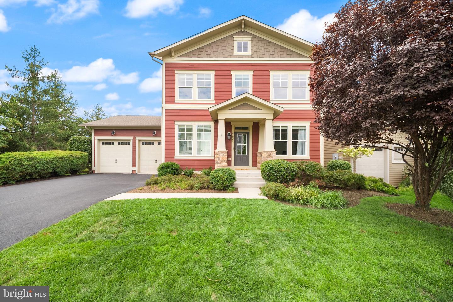 24921 Balmoral Glen Ct — photo