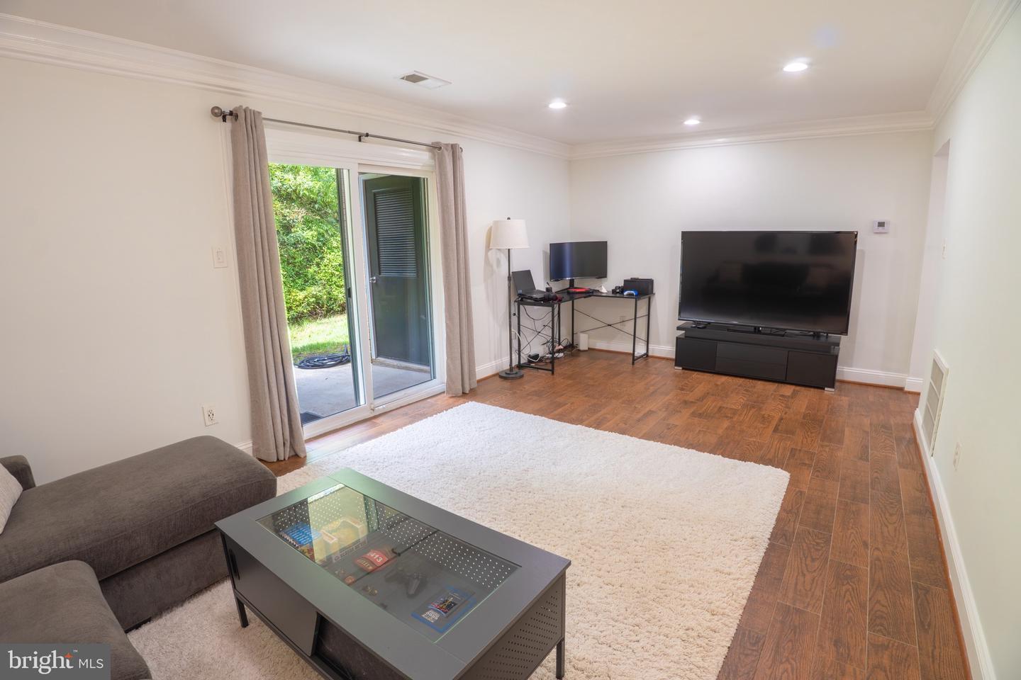1018 Brixton Ct #1018a — photo