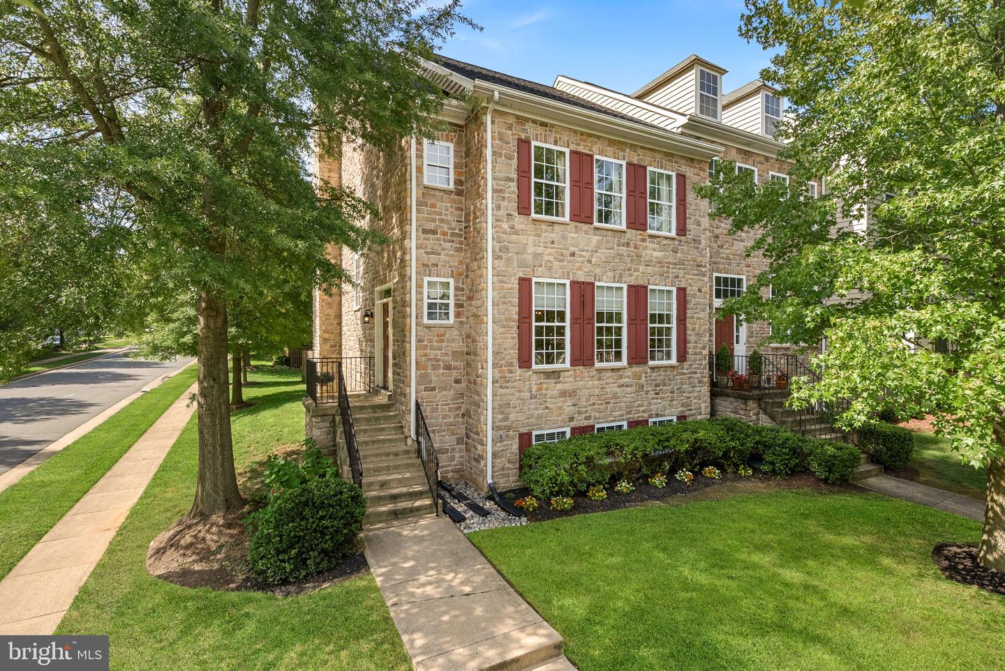 401 Leeds Ridge Ct — photo