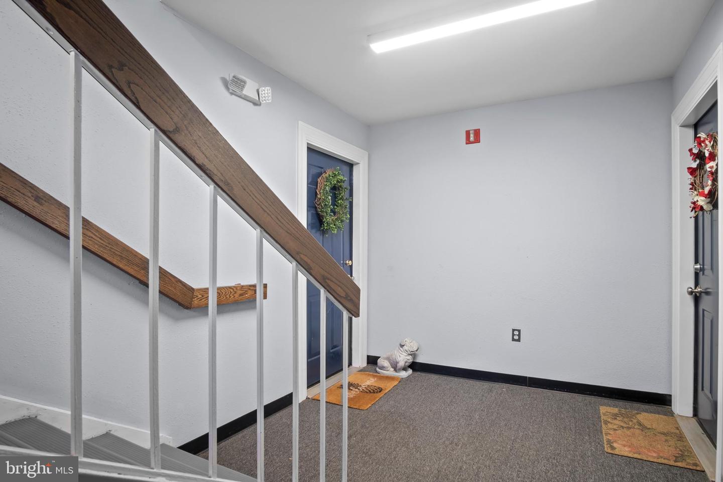 20582 Snowshoe Sq #101 — photo