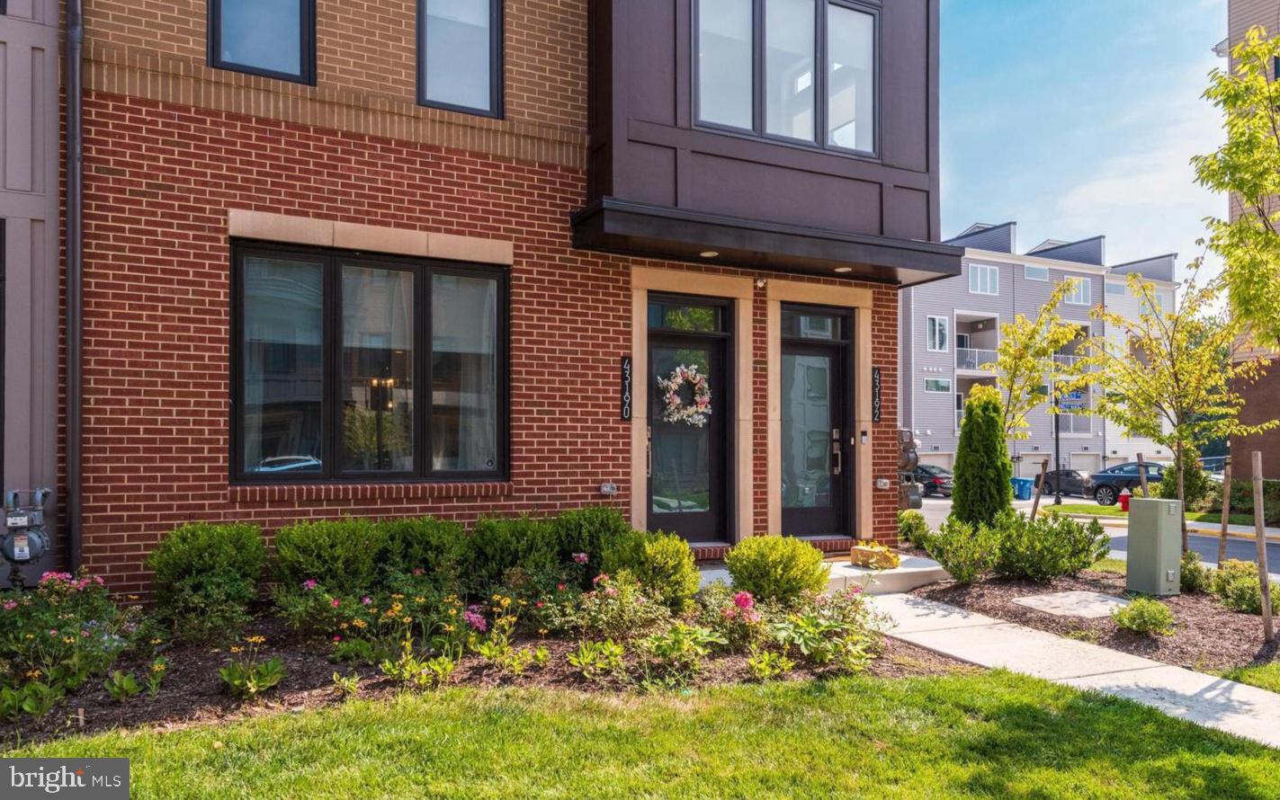 43190 Mongold Sq — photo