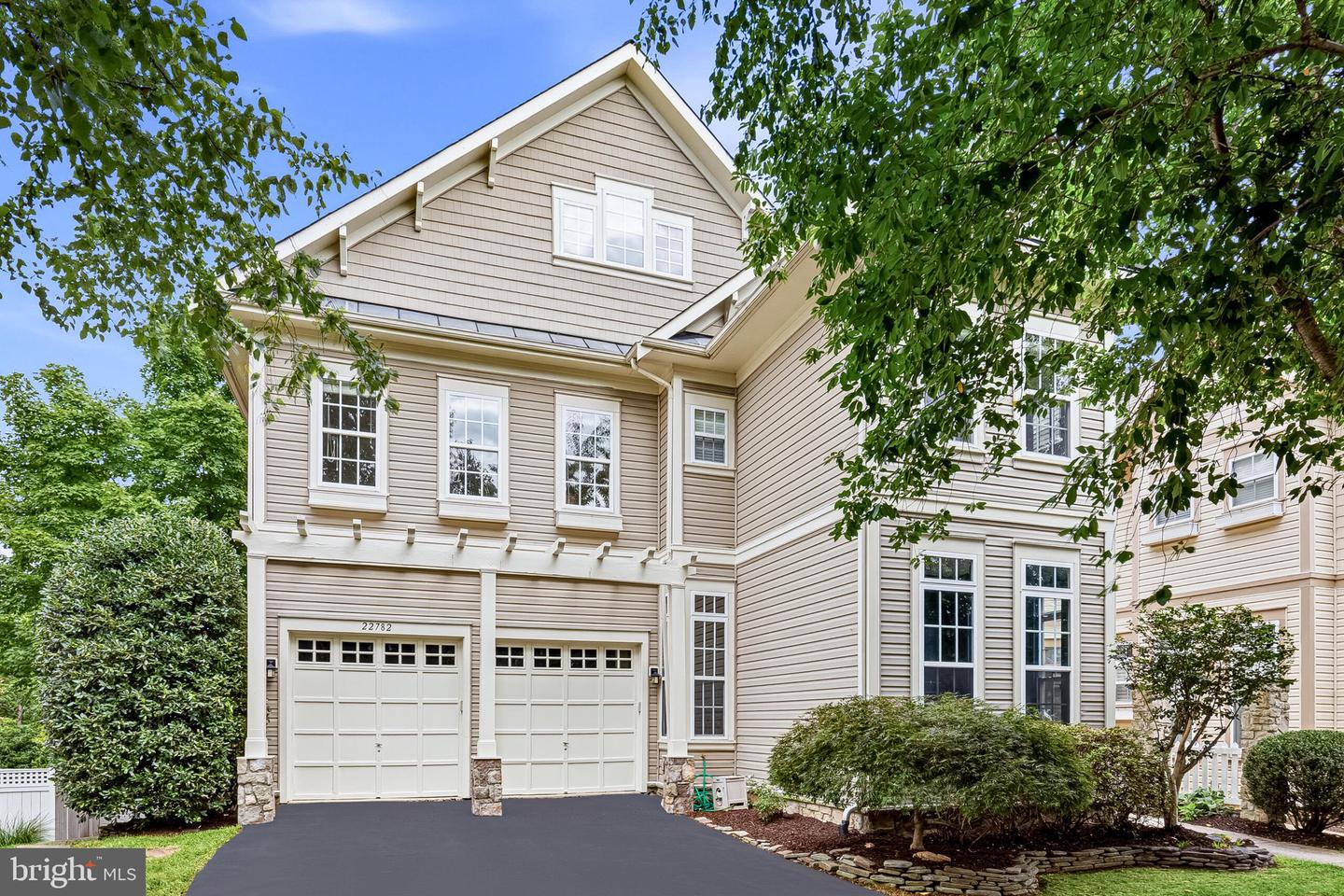 22782 Courtland Park Dr — photo