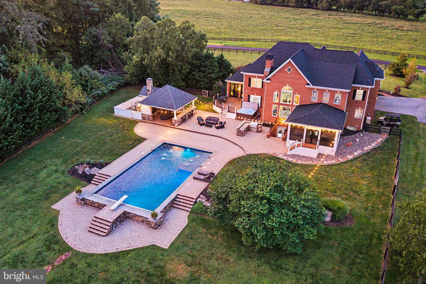 42865 Travelers Run Ln — photo