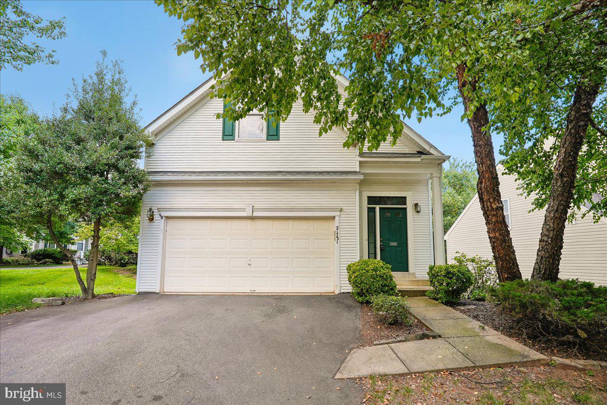 21731 Ladbroke Grove Ct — photo