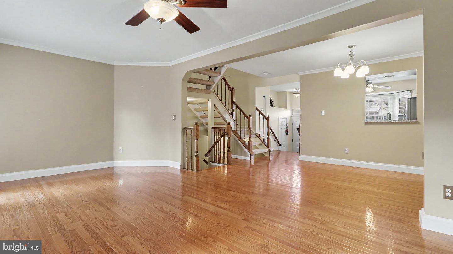 21744 Leatherleaf Cir — photo