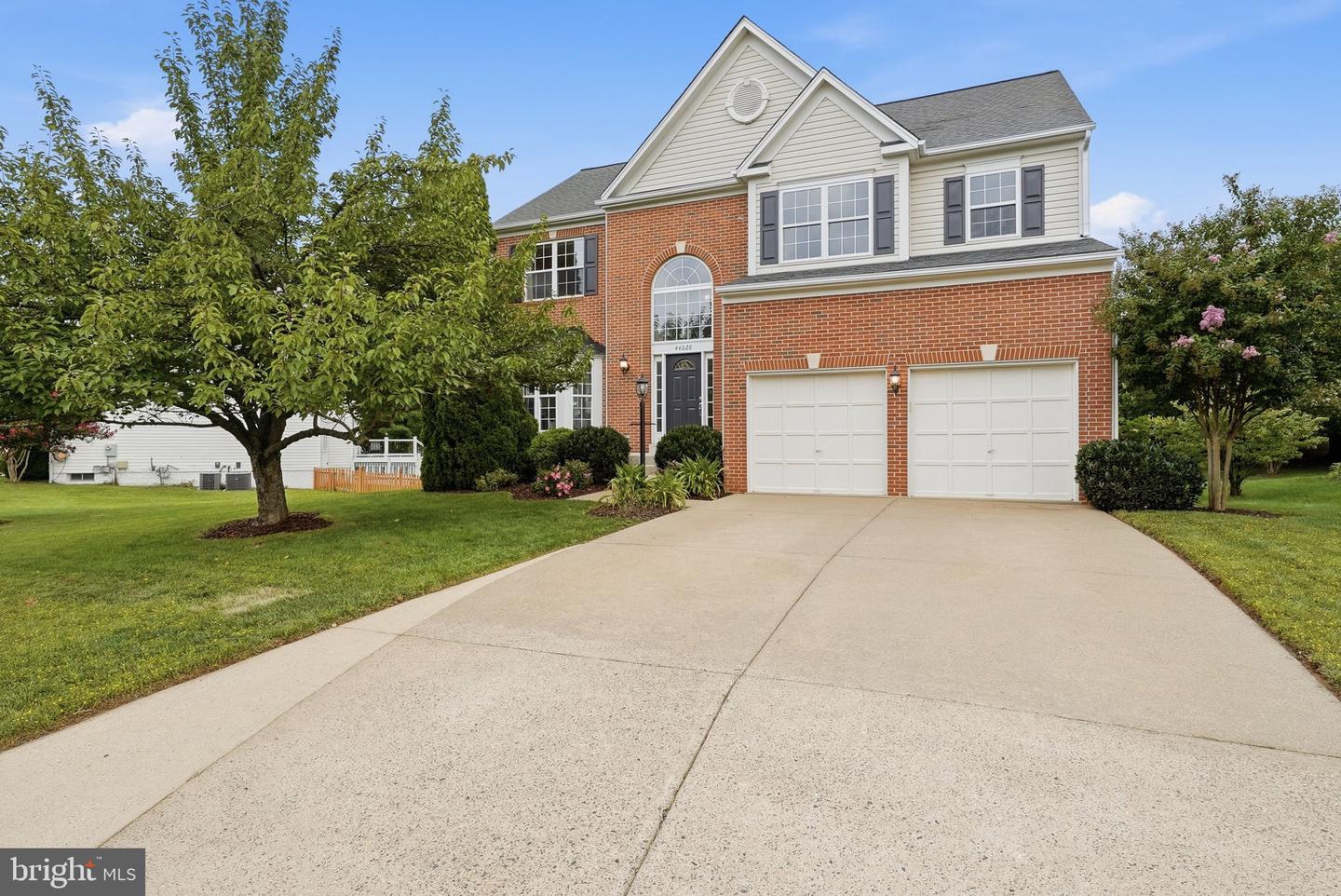 44028 Tavern Dr — photo