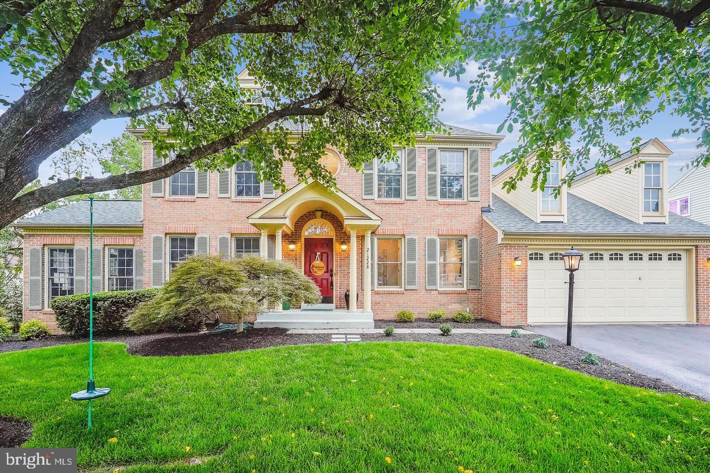 21228 Greenbrier Ct — photo