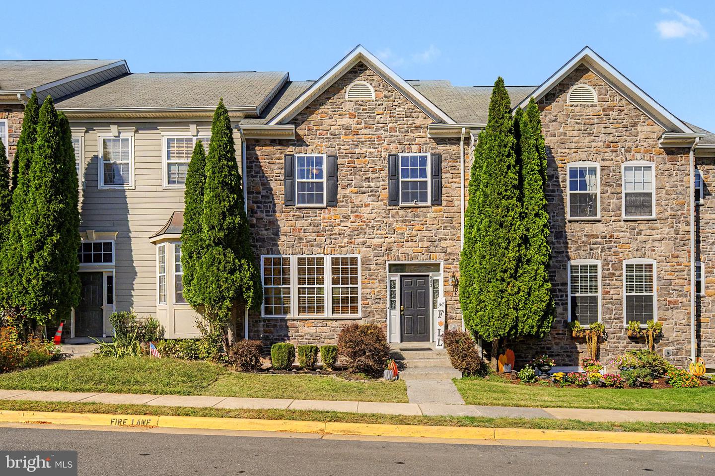 802 Linfield Ter NE — photo