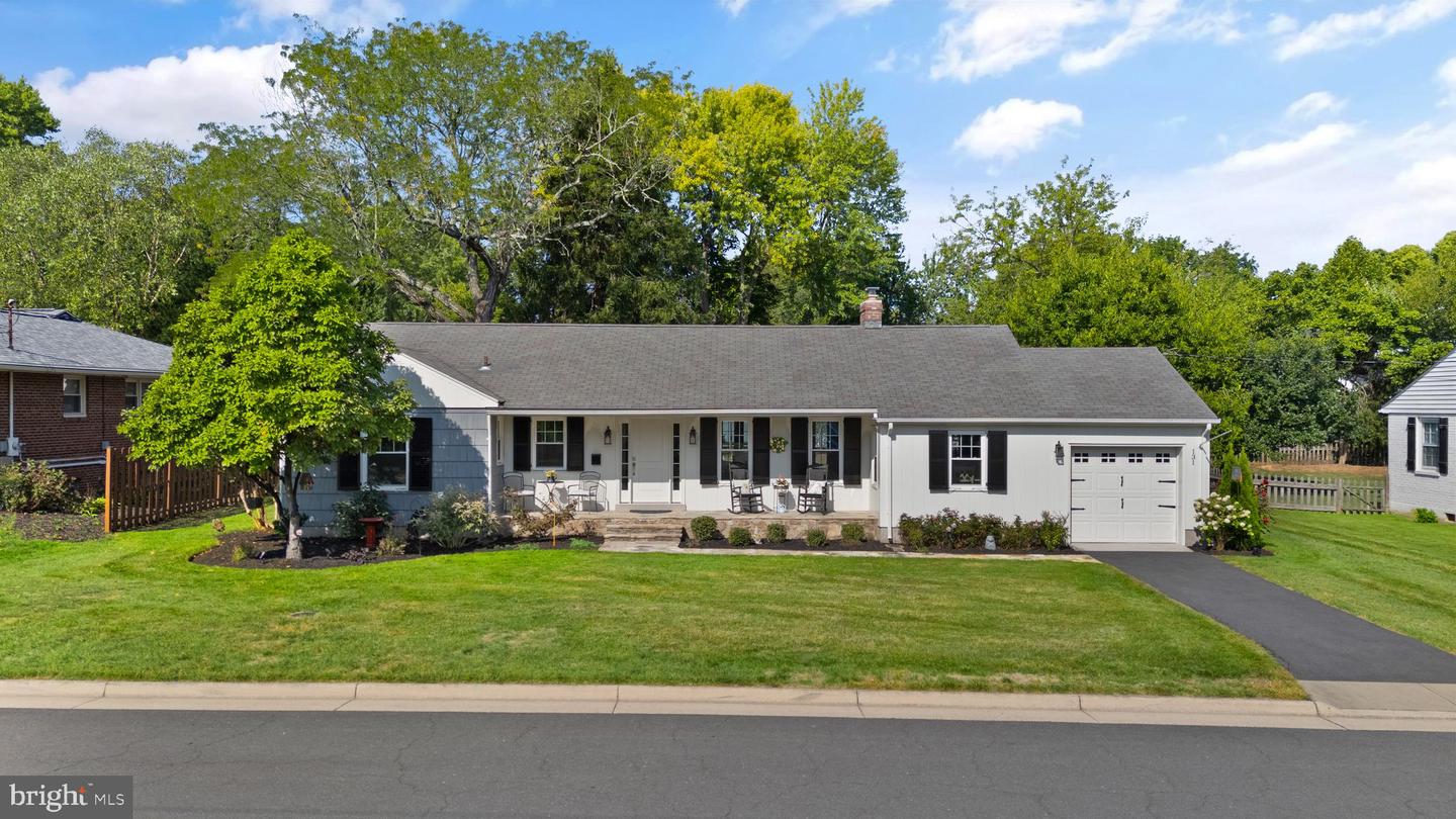 131 Woodberry Rd NE — photo