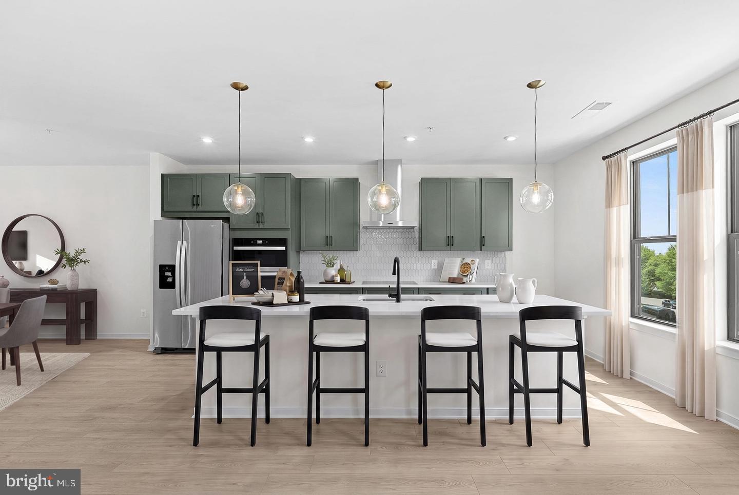 19765 Sepia Sq — photo