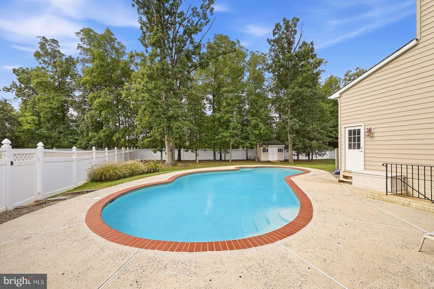 43483 Savoy Woods Ct — photo