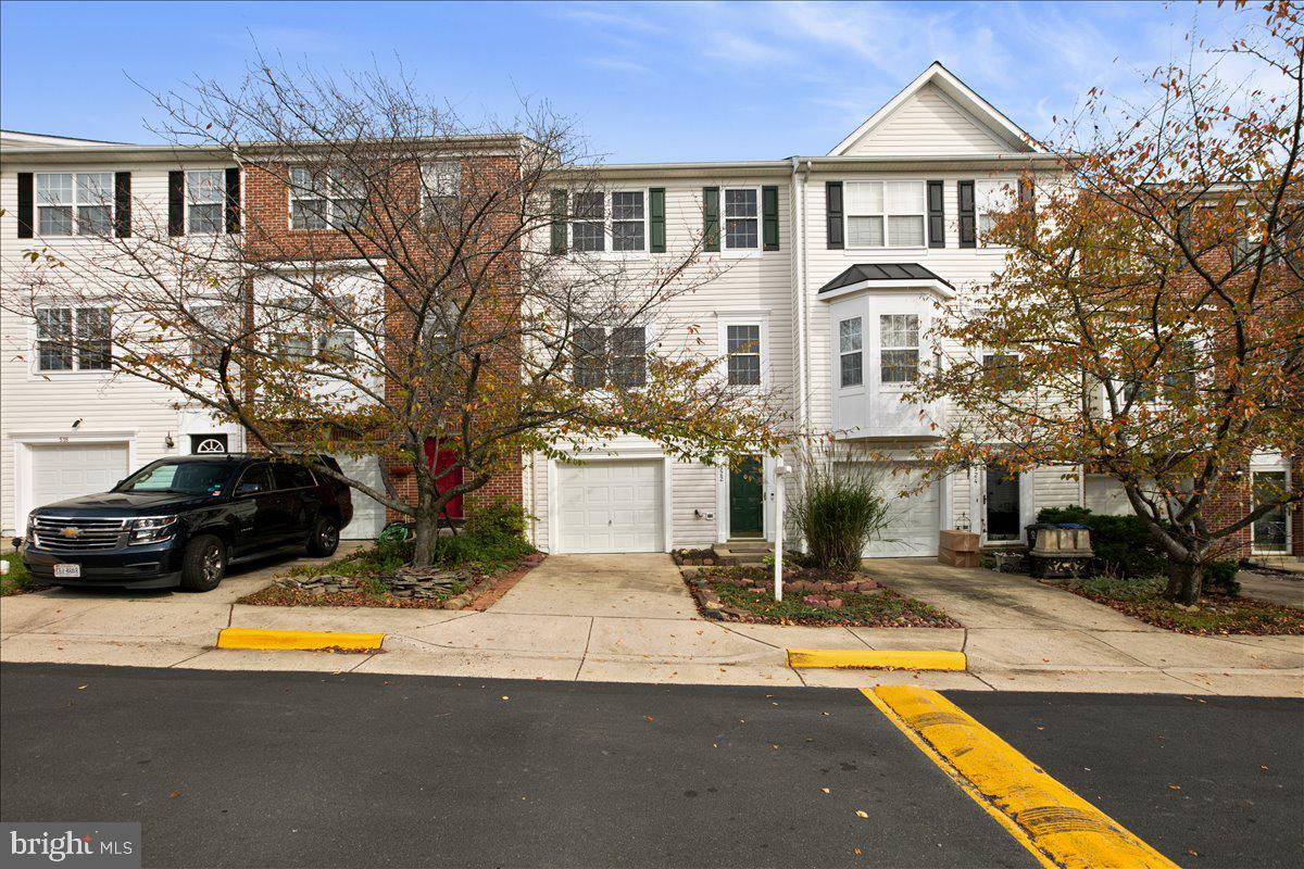 522 Lilac Ter NE — photo