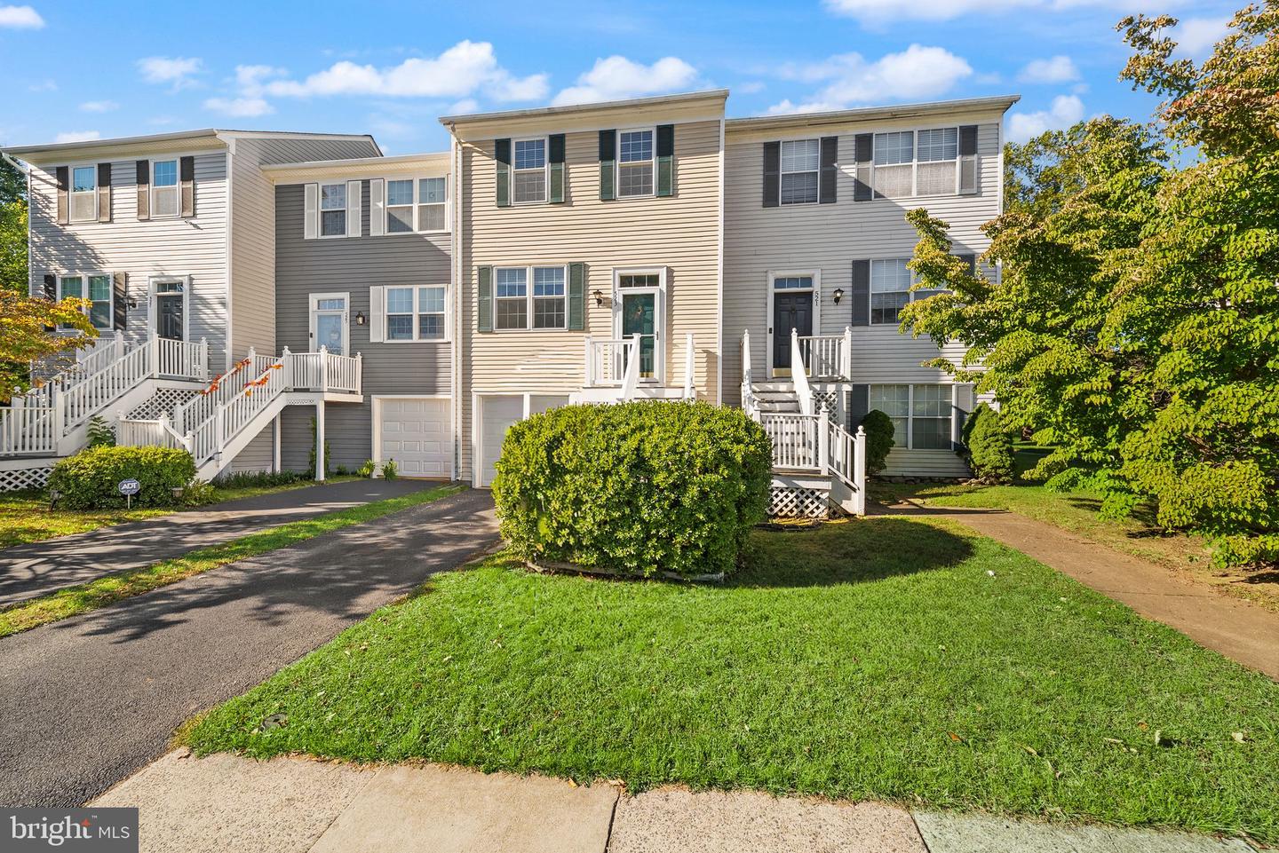 523 Radford Ter NE — photo