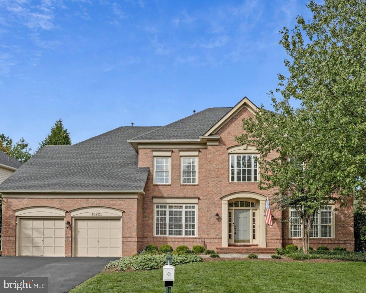 18221 Glen Abbey Ct — photo