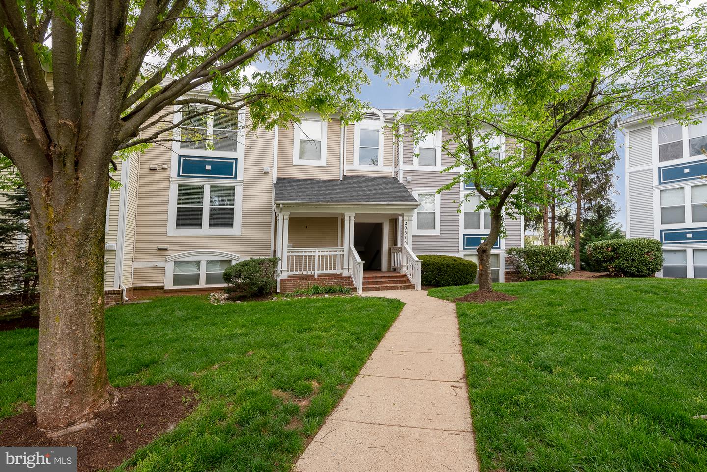 20575 Snowshoe Sq #202 — photo