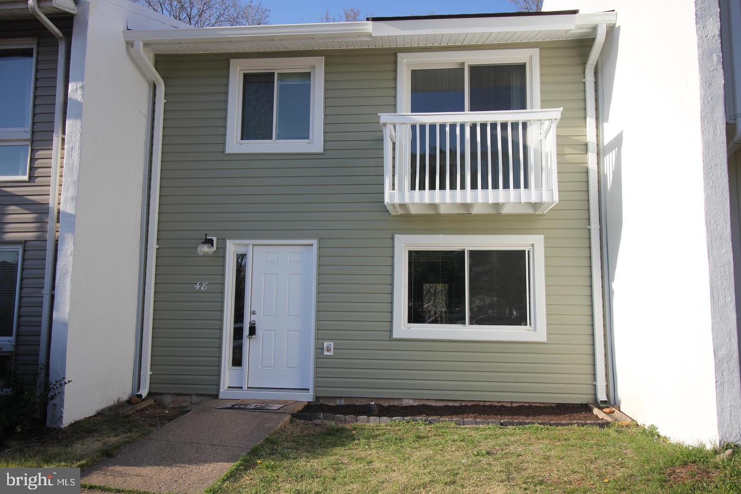 48 Monarch Dr — photo