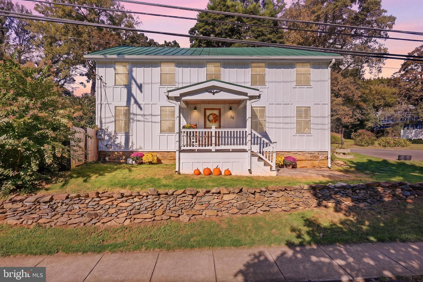 36 Main St — photo