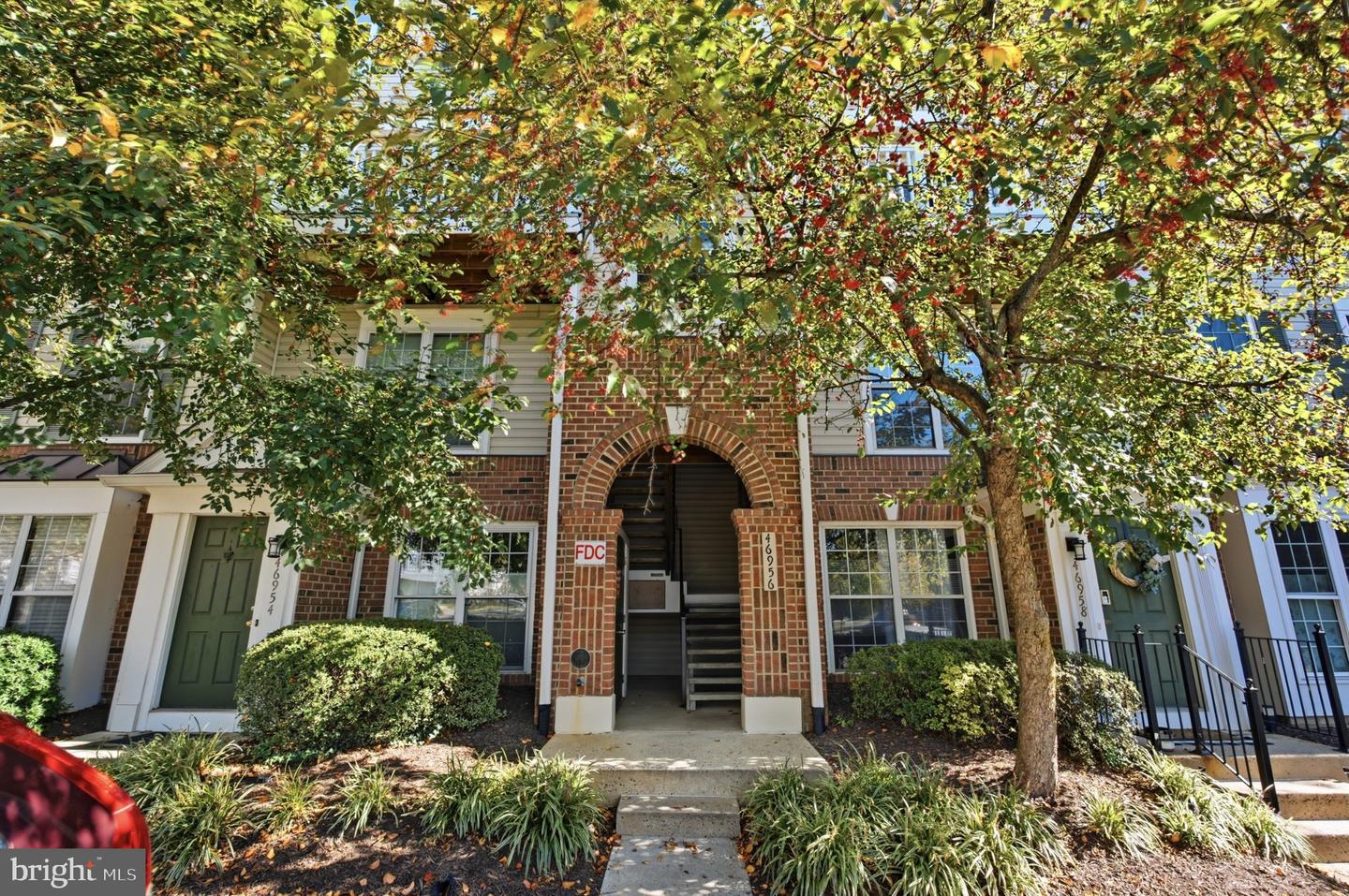 46956 Courtyard Sq #303 — photo