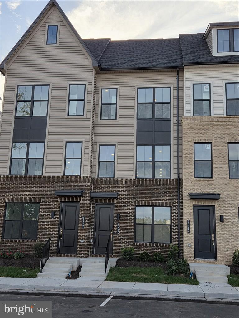 25039 Deselby Sq — photo