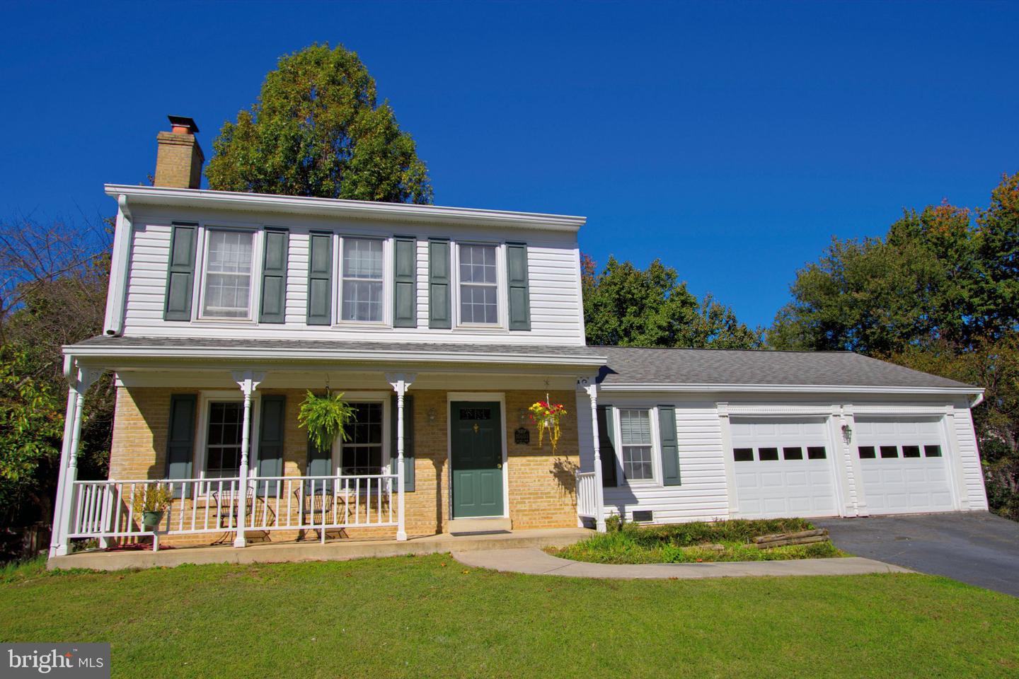 10603 Oxford Ct — photo