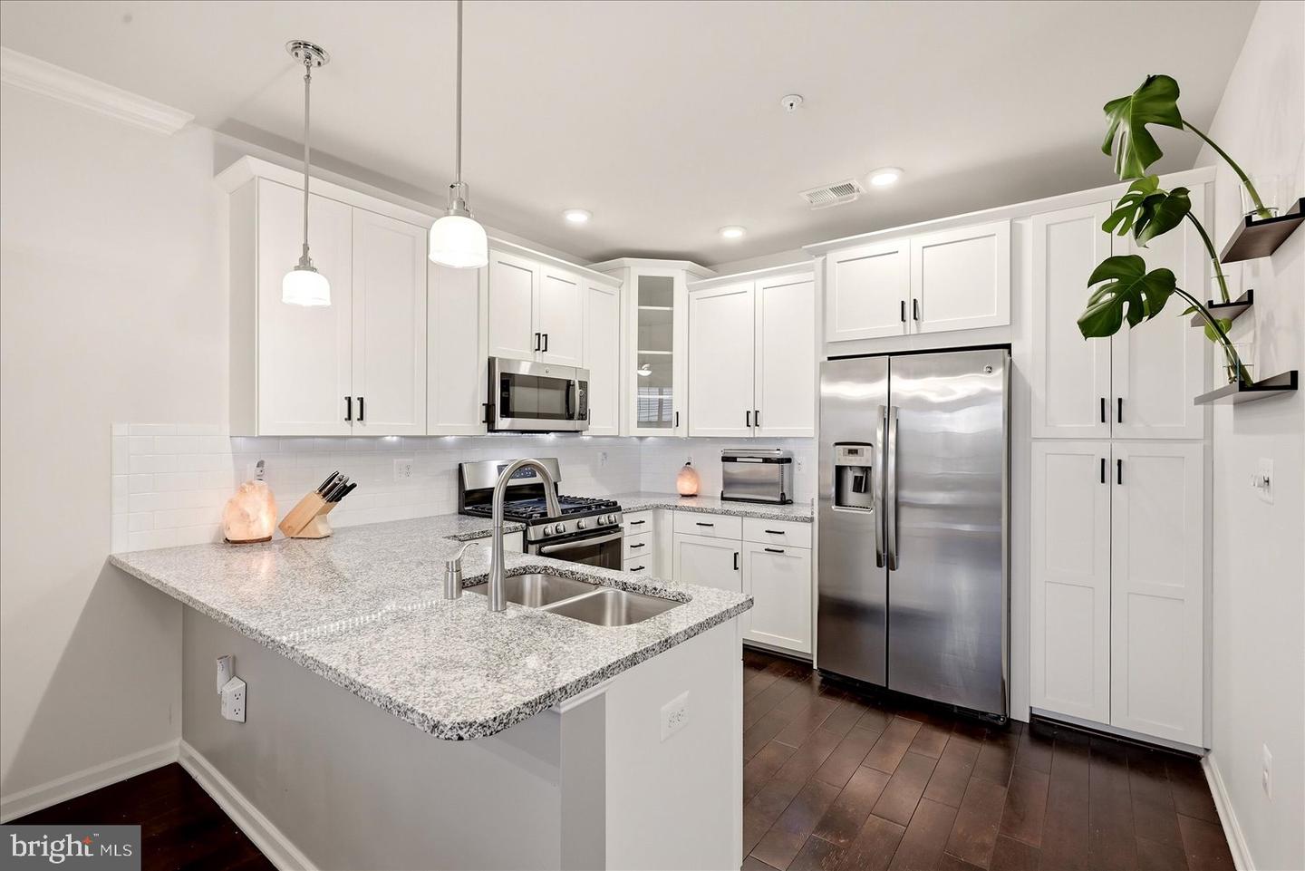 23297 Southdown Manor Ter #106 — photo