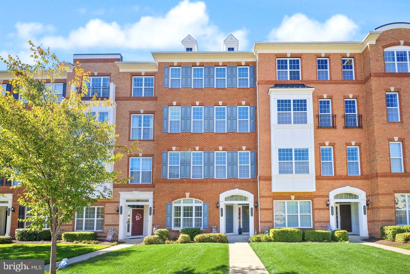 23654 Hopewell Manor Ter — photo