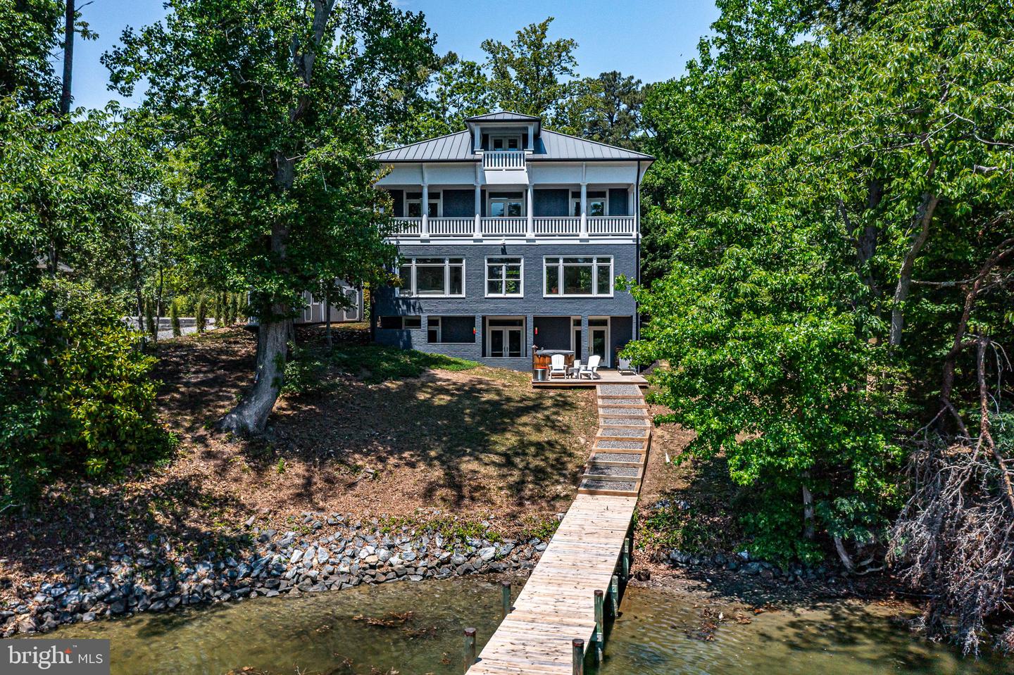 253 Golf Course Dr — photo