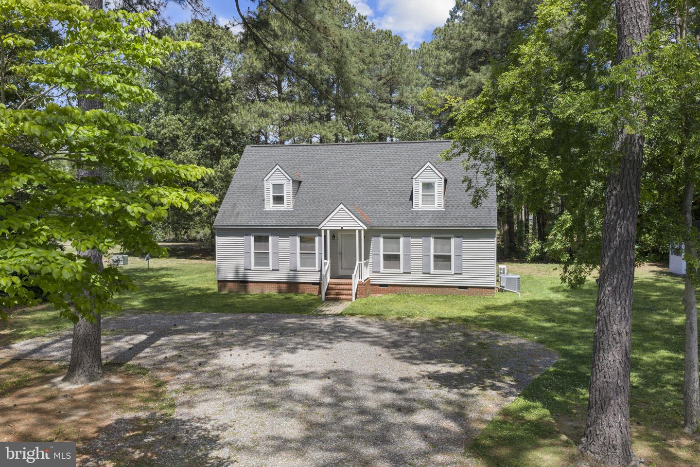 50 Flagstaff Rd — photo