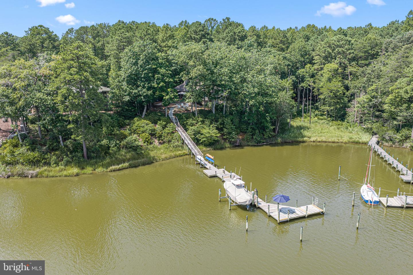 1574 Riverwood Dr — photo
