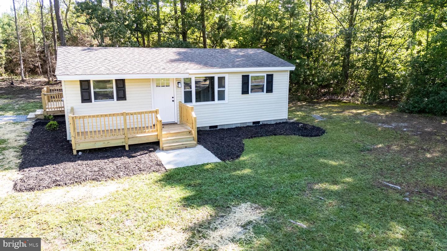 2029 Bluff Point Road, Kilmarnock, VA 22482 — photo 2