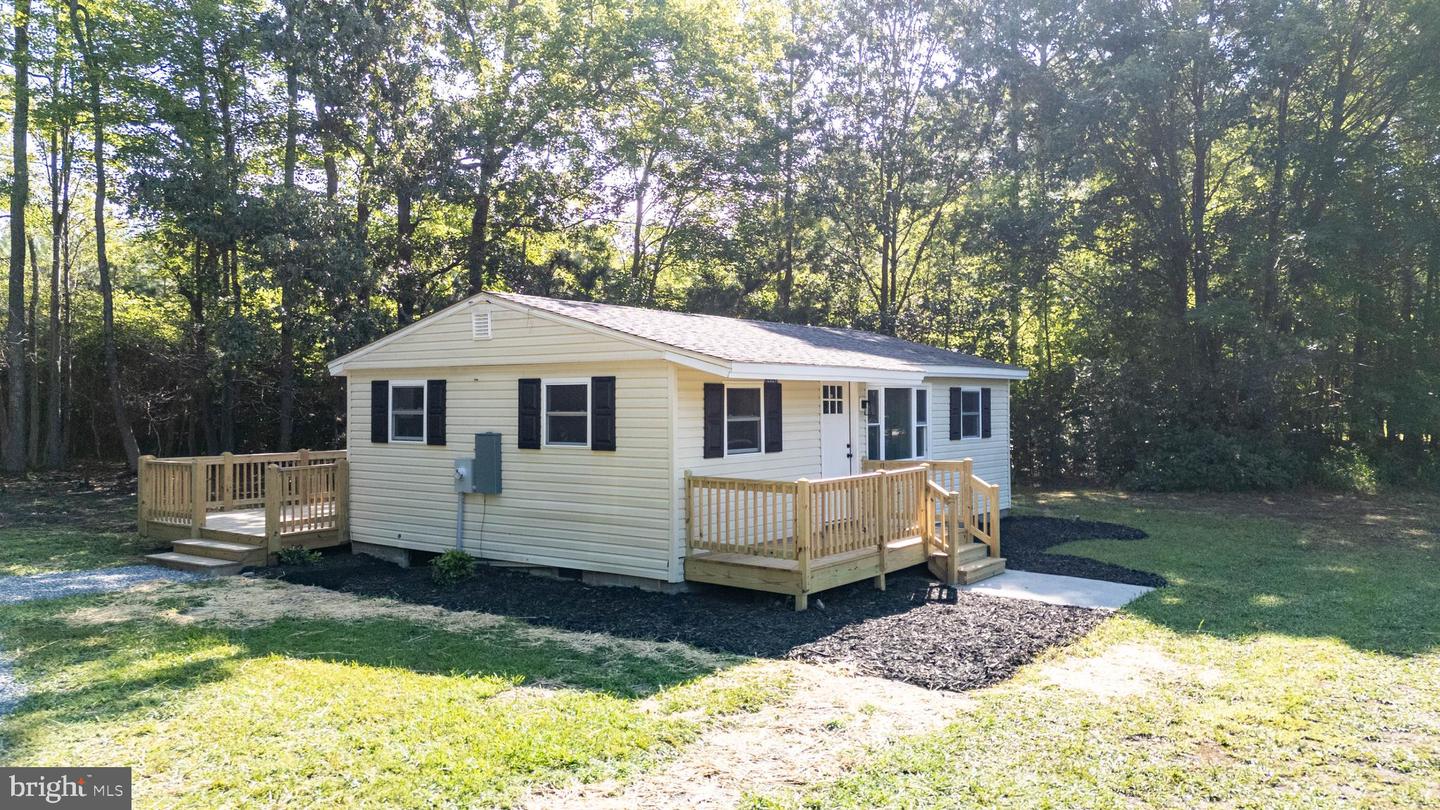 2029 Bluff Point Road, Kilmarnock, VA 22482 — photo 3