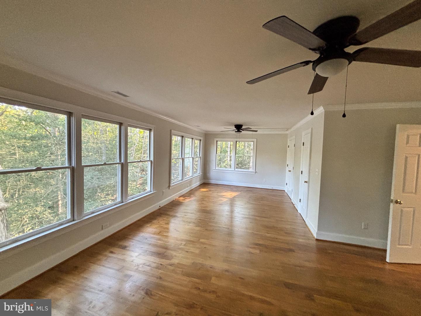 235 Oak Point Dr — photo