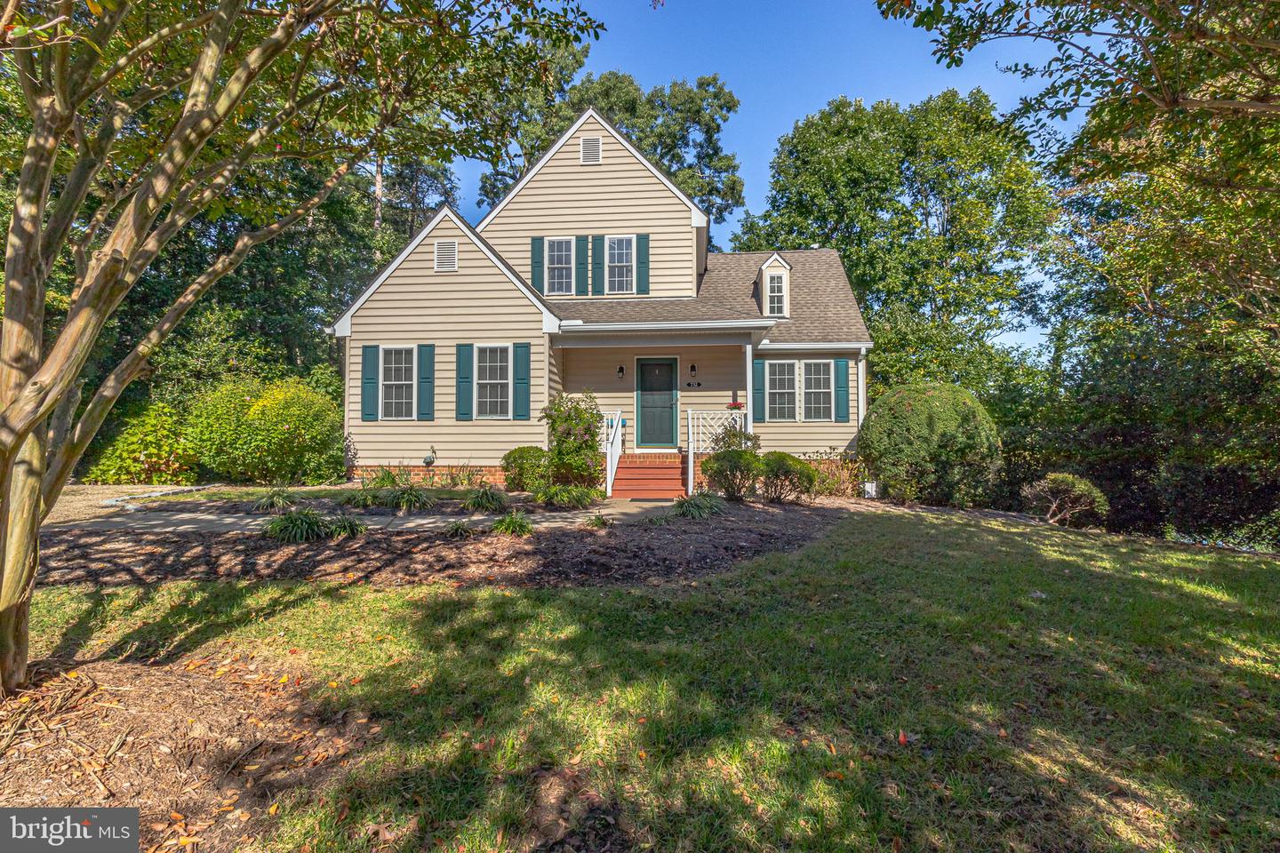 732 Middle Gate Ln — photo