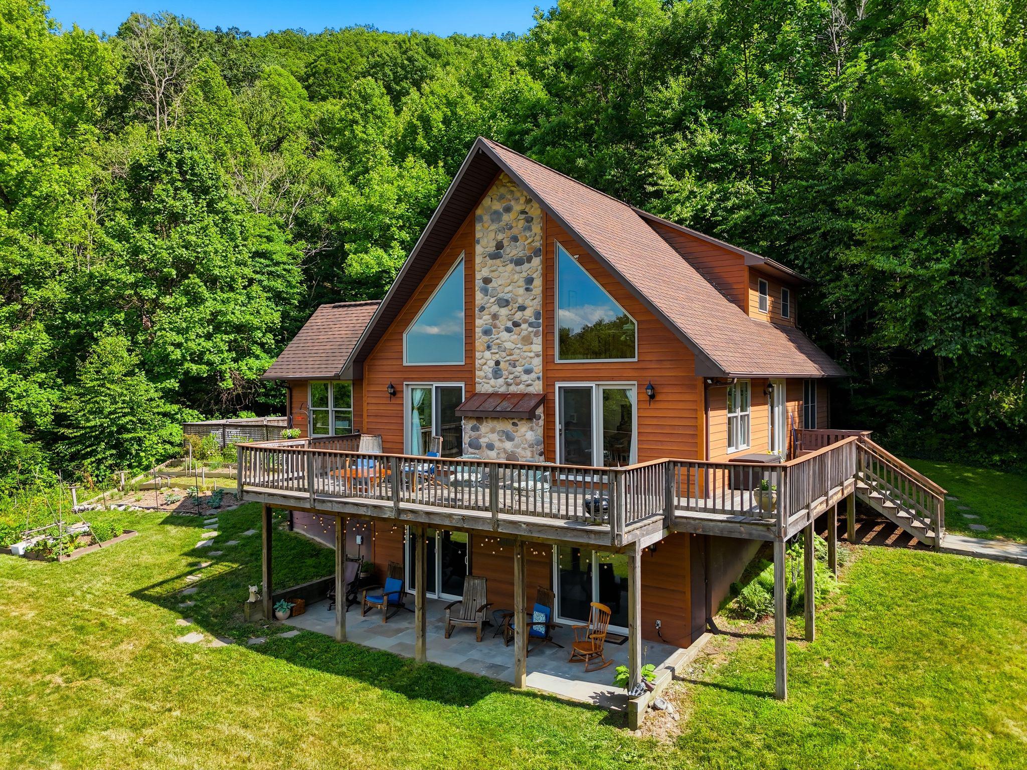 2411 Quaker Run Road, Banco, VA 22711