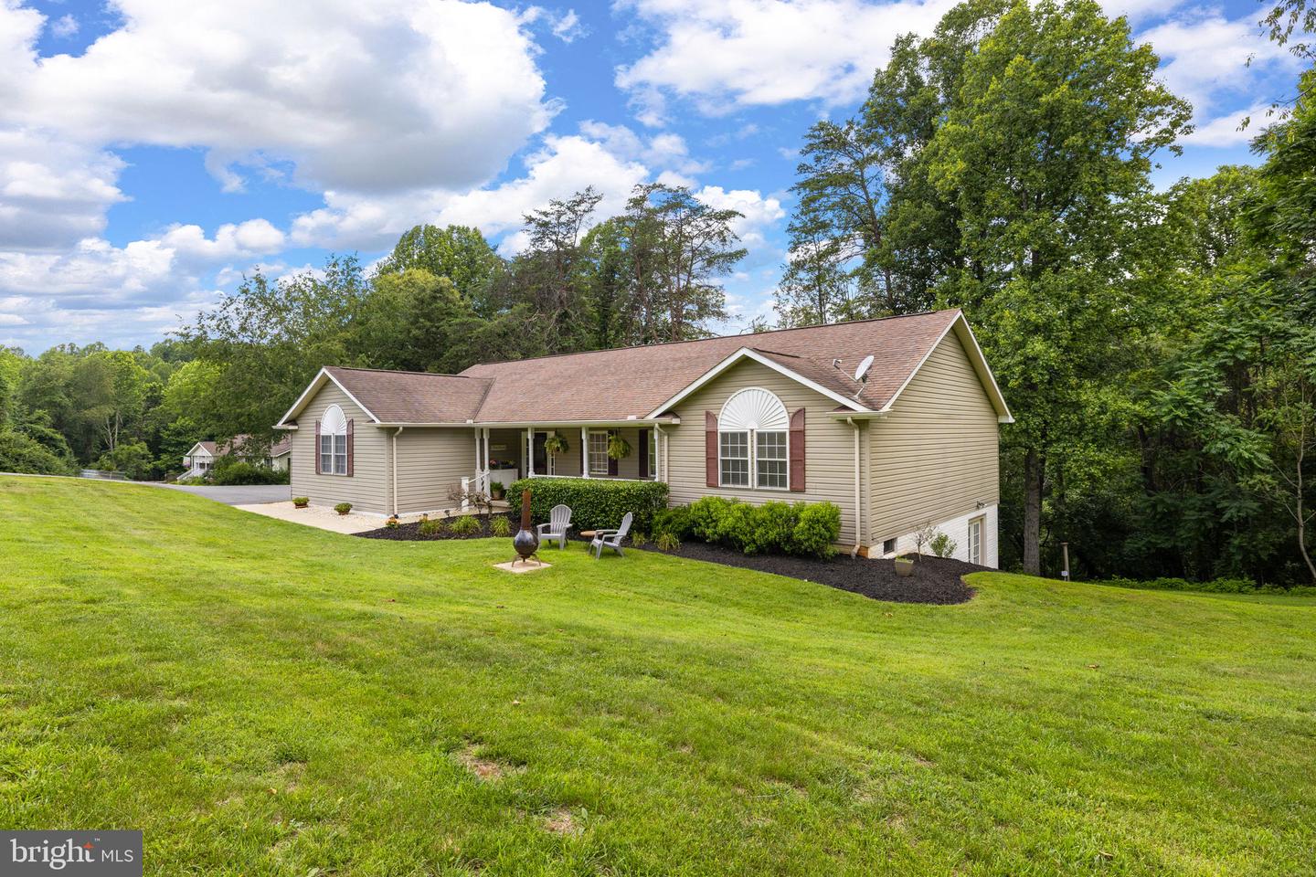 104 Half Penny Ln — photo