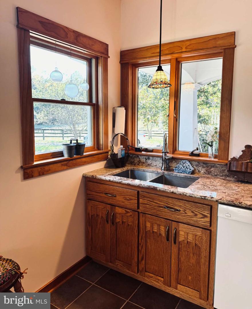 324 Longshot Ln — photo