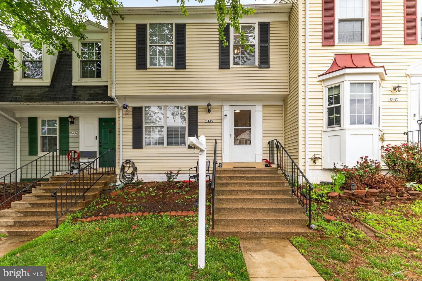 8449 Georgian Ct — photo
