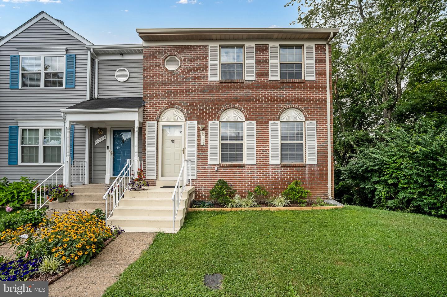 8711 Ditmars Ct — photo