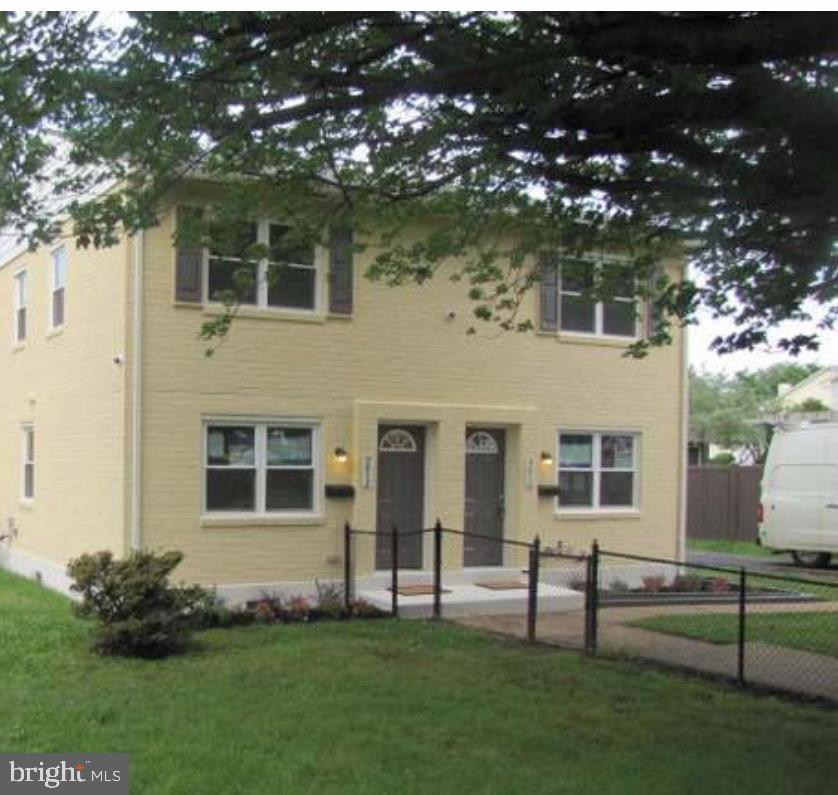 9812 Main St — photo