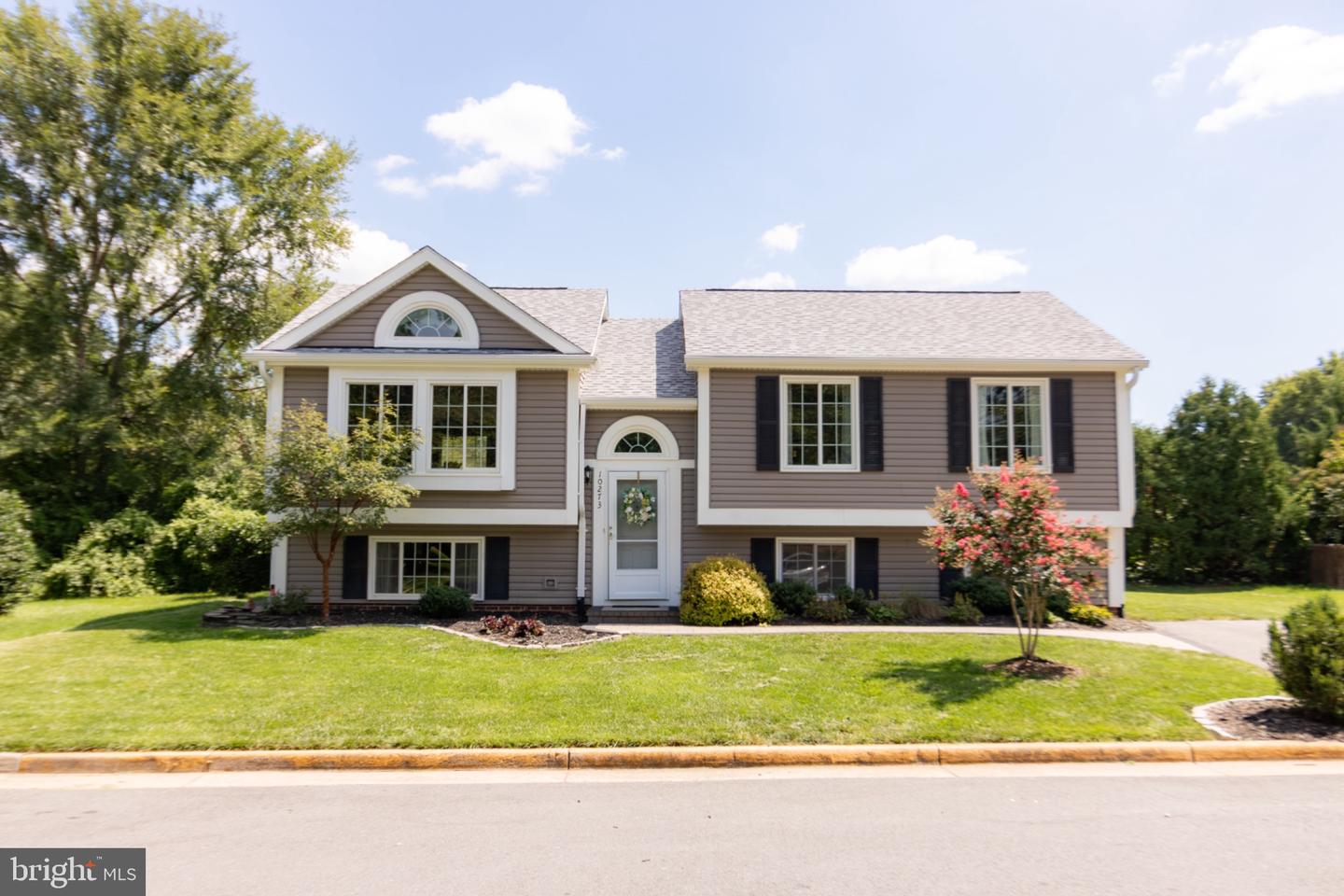 10273 Nantucket Ct — photo