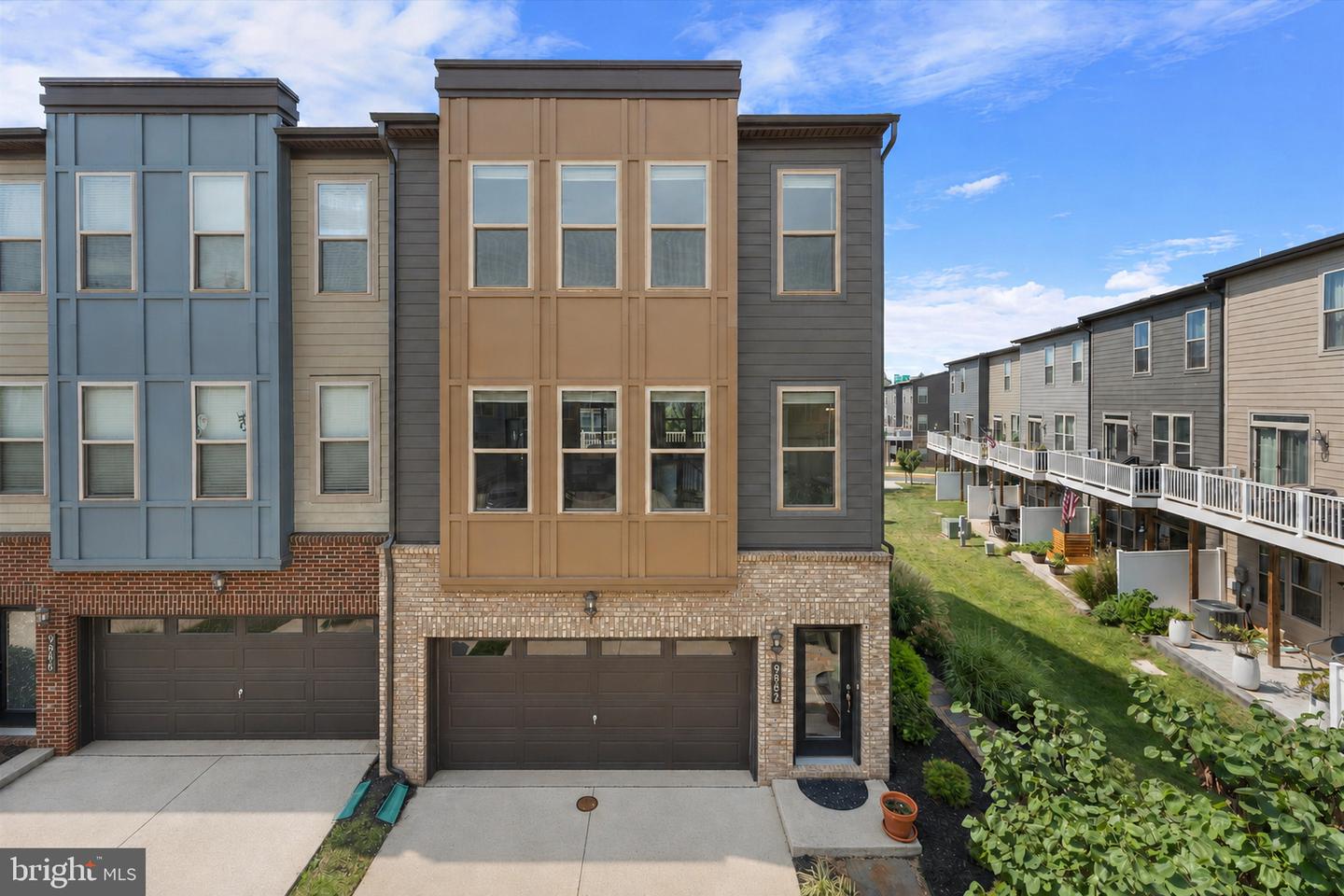 9862 Buchanan Loop — photo