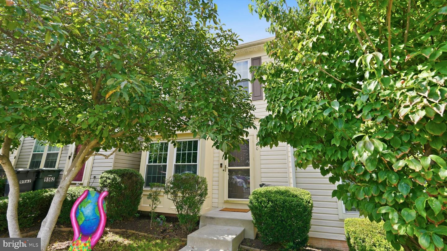 9560 Buttonbush Ct — photo