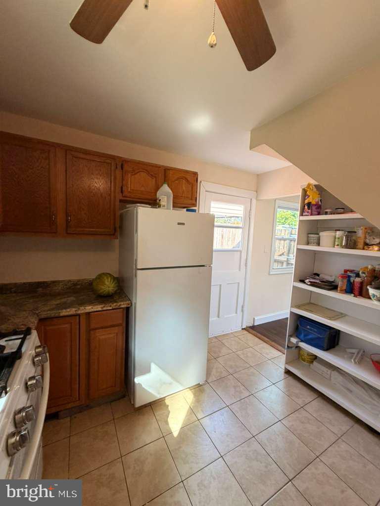 251 Kent Dr — photo