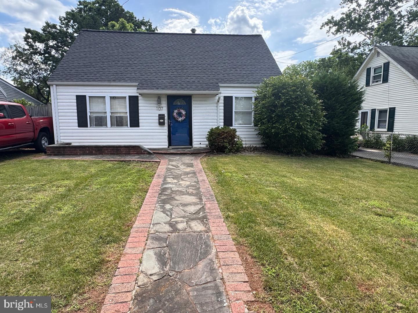 107 Kent Dr — photo