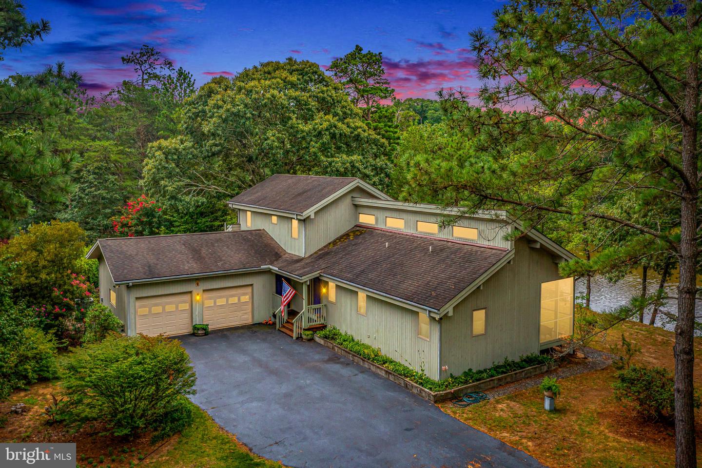 1394 Steamboat Ln — photo