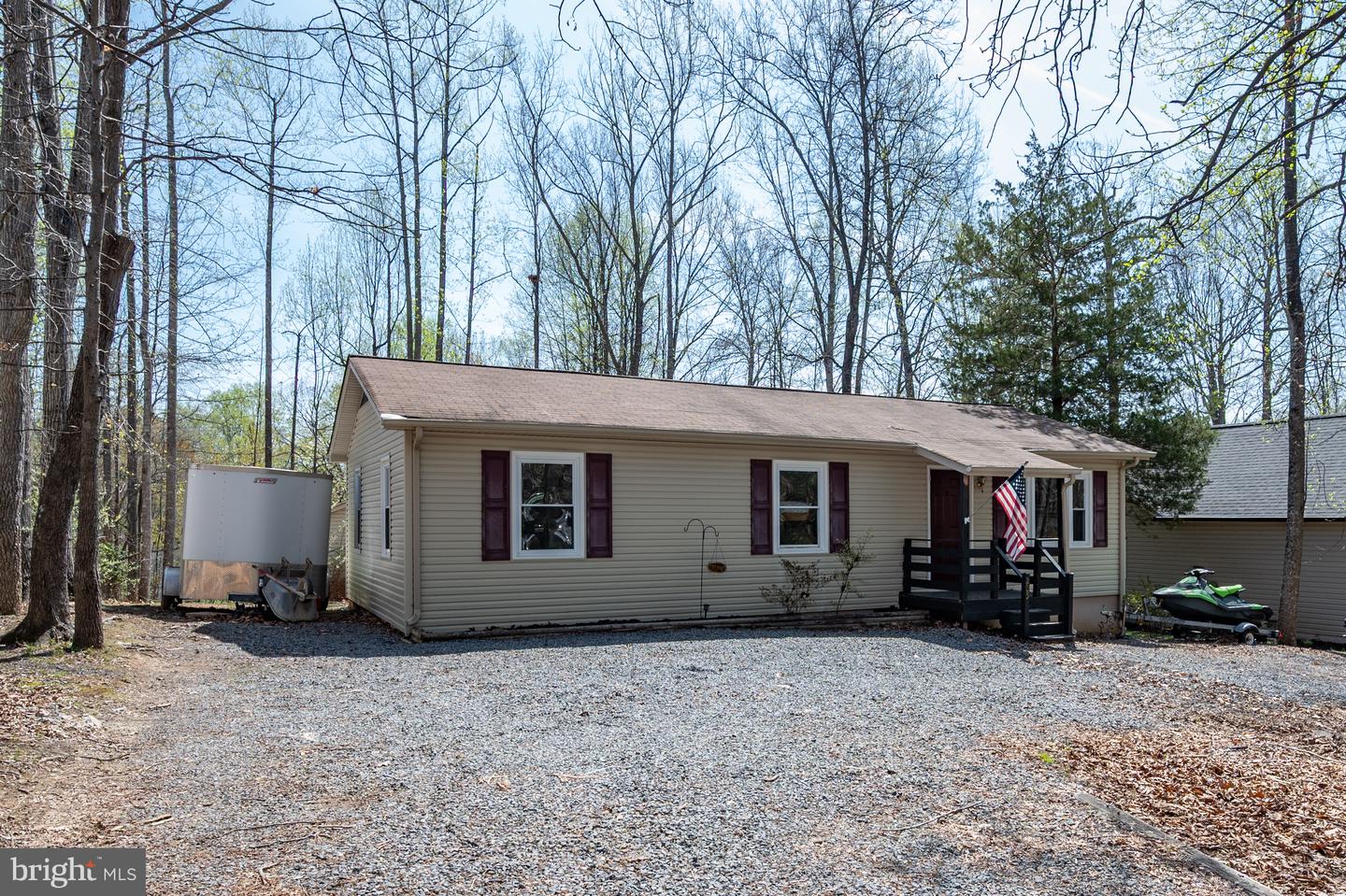 205 Monument Rd — photo